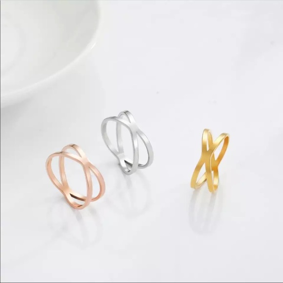 CRISS CROSS GOLD Stainless Steel Ring Minimalist SIZE 10 with GIFT Bag - Picture 6 of 10